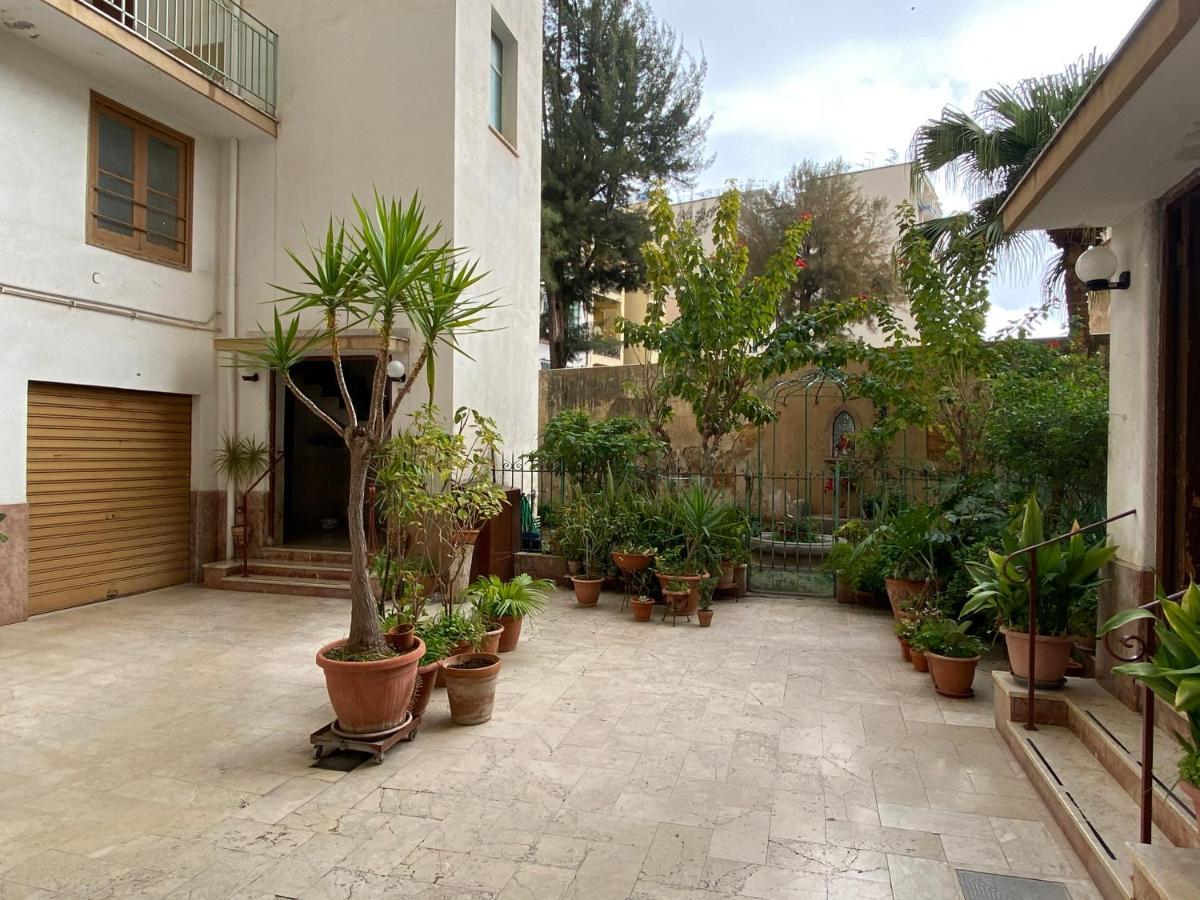 Palermo City Room, Palermo